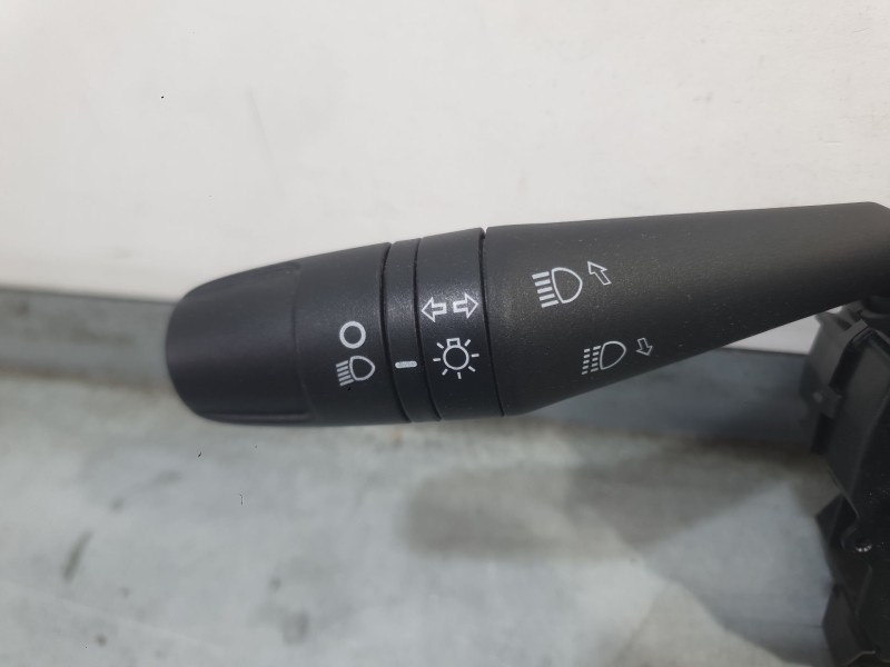 Recambio de mando luces y limpia para fiat tipo sedán (356_, 357_) 1.4 (356sxa1b) referencia OEM IAM 735752433  