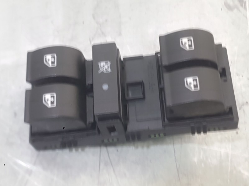 Recambio de mando elevalunas delantero izquierdo para fiat tipo sedán (356_, 357_) 1.4 (356sxa1b) referencia OEM IAM 735631478  