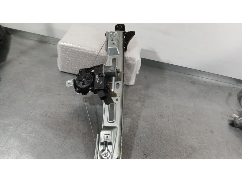 Recambio de elevalunas trasero derecho para opel zafira tourer c (p12) 1.6 cdti (75) referencia OEM IAM 13369290  