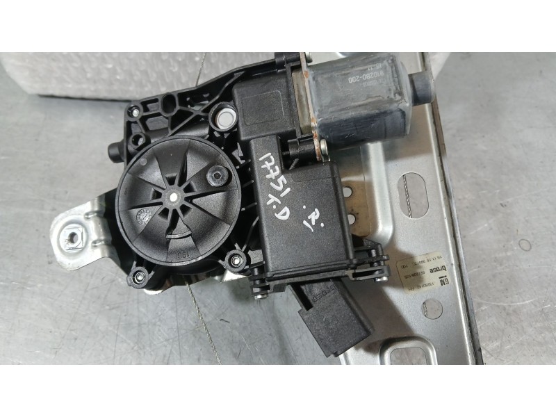 Recambio de elevalunas trasero derecho para opel zafira tourer c (p12) 1.6 cdti (75) referencia OEM IAM 13369290  