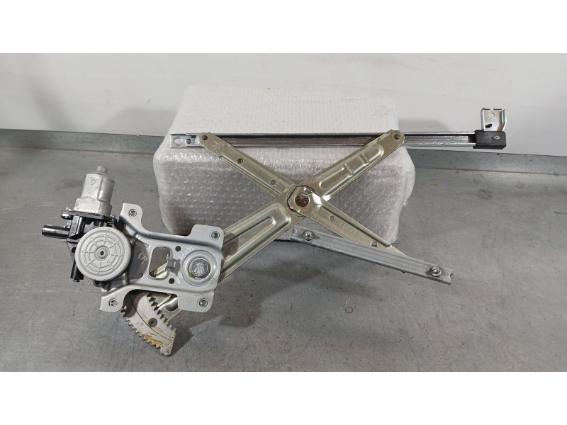 Recambio de elevalunas delantero derecho para honda cr-z (zf) 1.5 ima (zf1) referencia OEM IAM 72211SZT003  