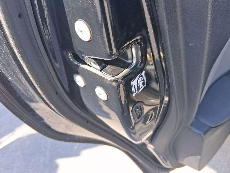 Recambio de cerradura puerta trasera izquierda para toyota yaris (_p13_) 1.5 hybrid (nhp130_) referencia OEM IAM 690600D310  