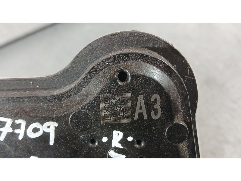 Recambio de cerradura puerta delantera izquierda para toyota aygo (_b4_) 1.0 vvti (kgb40) referencia OEM IAM 690400H060  