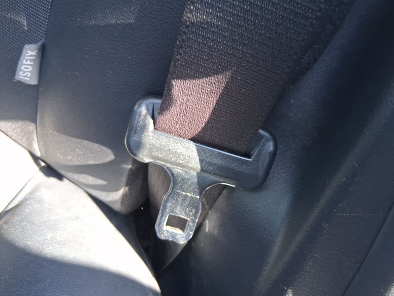 Recambio de cinturon seguridad trasero izquierdo para toyota yaris (_p13_) 1.5 hybrid (nhp130_) referencia OEM IAM 733700D171C2 