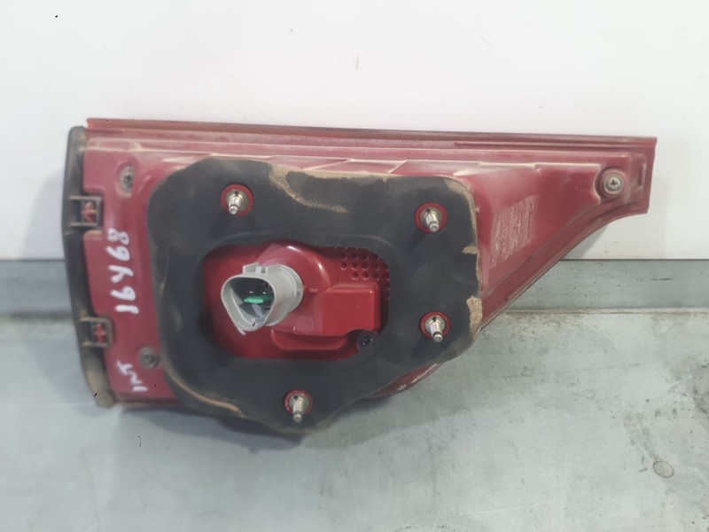 Recambio de piloto trasero derecho interior para kia sportage iv (ql, qle) 1.6 gdi referencia OEM IAM 92406D9010  