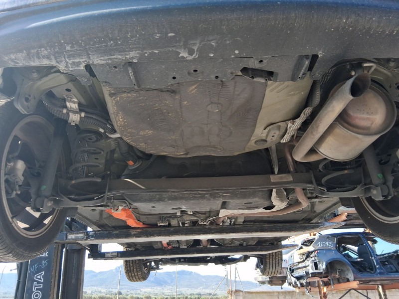 Recambio de puente trasero para toyota yaris (_p13_) 1.5 hybrid (nhp130_) referencia OEM IAM 421100D520 DISCO C/ABS Y 4 TORNILLO