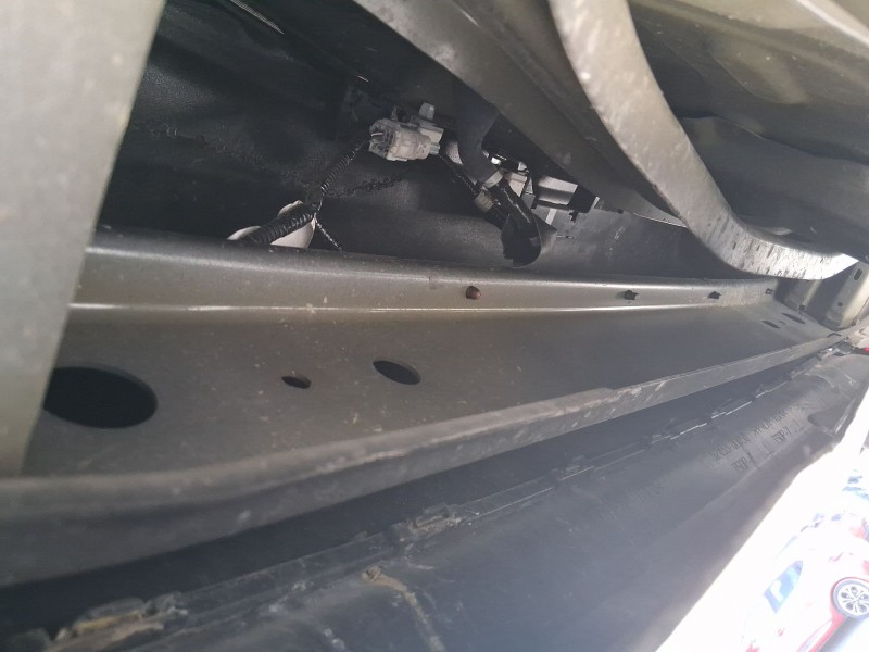 Recambio de refuerzo paragolpes trasero para toyota yaris (_p13_) 1.5 hybrid (nhp130_) referencia OEM IAM 520230D080  