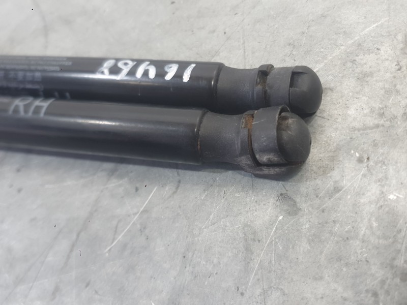 Recambio de amortiguadores maletero / porton para kia sportage iv (ql, qle) 1.6 gdi referencia OEM IAM 81770F1000  