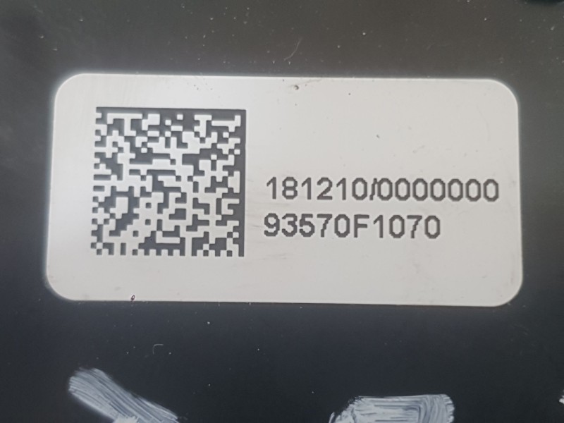 Recambio de mando elevalunas delantero izquierdo para kia sportage iv (ql, qle) 1.6 gdi referencia OEM IAM 93571F1000 C/ MANDO R