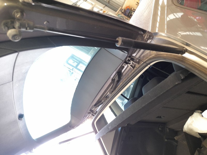 Recambio de amortiguadores maletero / porton para volkswagen golf sportsvan vii (am1, an1) 1.4 tsi referencia OEM IAM 510827550B