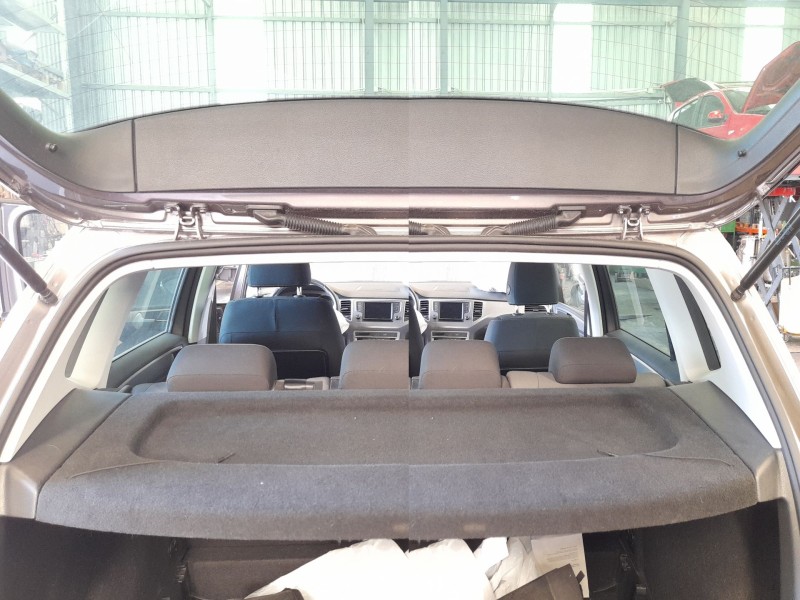Recambio de bandeja trasera para volkswagen golf sportsvan vii (am1, an1) 1.4 tsi referencia OEM IAM 510867769AEH8  