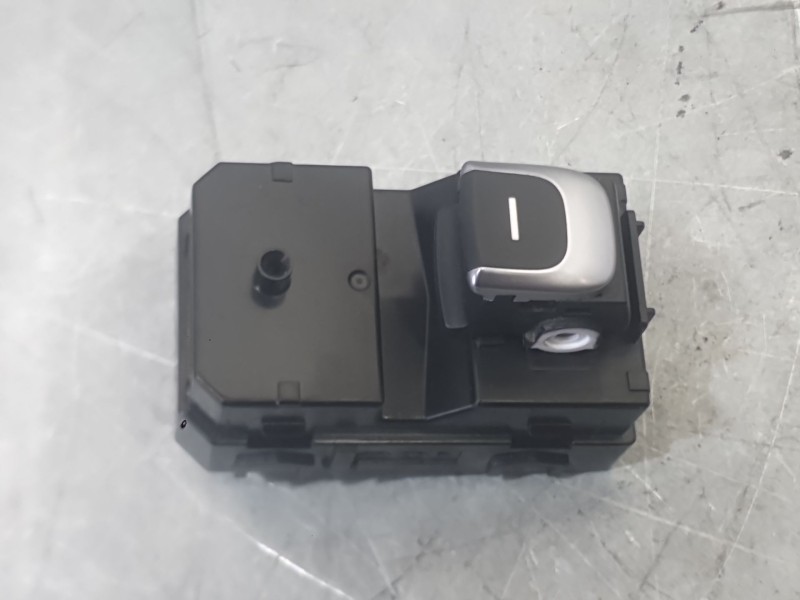 Recambio de mando elevalunas trasero derecho para kia sportage iv (ql, qle) 1.6 gdi referencia OEM IAM 93581D9100  