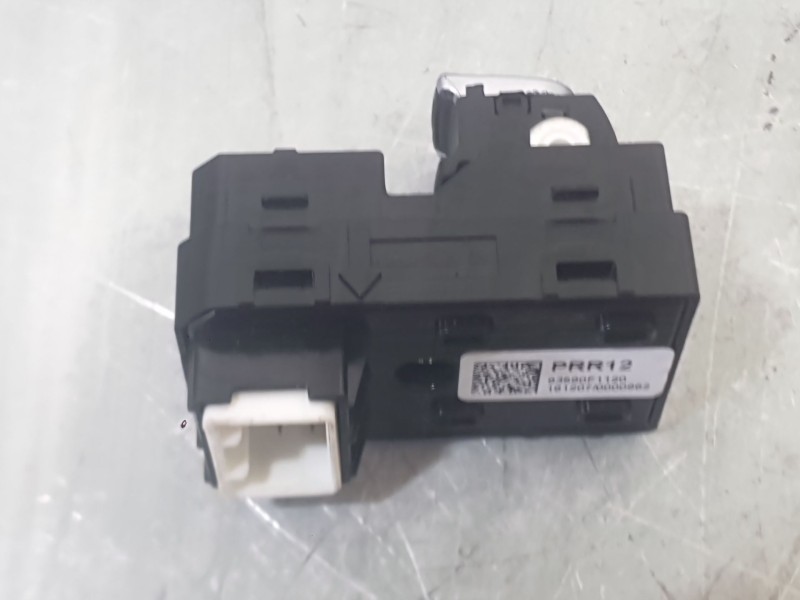 Recambio de mando elevalunas trasero derecho para kia sportage iv (ql, qle) 1.6 gdi referencia OEM IAM 93581D9100  
