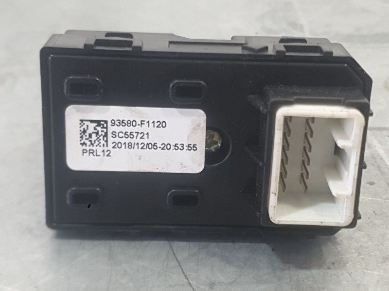 Recambio de mando elevalunas trasero izquierdo para kia sportage iv (ql, qle) 1.6 gdi referencia OEM IAM 93581D9100  