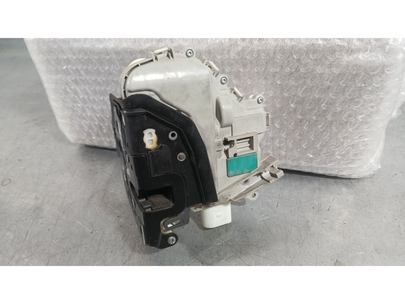 Recambio de cerradura puerta delantera izquierda para audi q3 (8ub, 8ug) 2.0 tdi quattro referencia OEM IAM 8J1837015F  