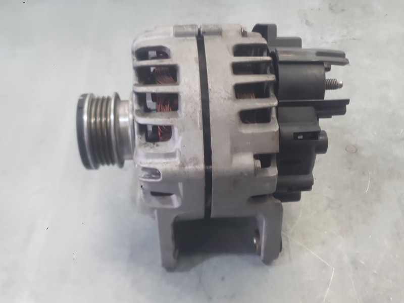 Recambio de alternador para dacia sandero ii (b8_) 1.0 sce 75 (b8jc, b8jd) referencia OEM IAM VERE8411  