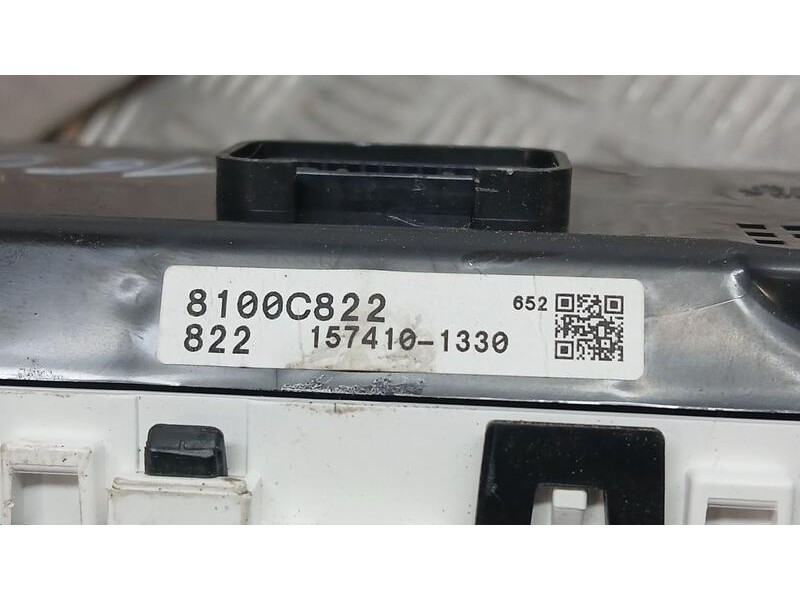 Recambio de cuadro instrumentos para mitsubishi space star (a00) motion referencia OEM IAM 8100C822  1574101330