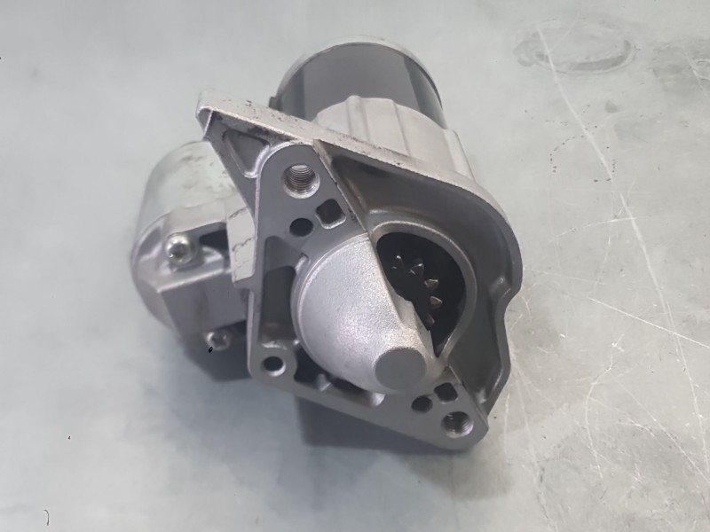 Recambio de motor arranque para dacia sandero ii (b8_) 1.0 sce 75 (b8jc, b8jd) referencia OEM IAM 233006780R  