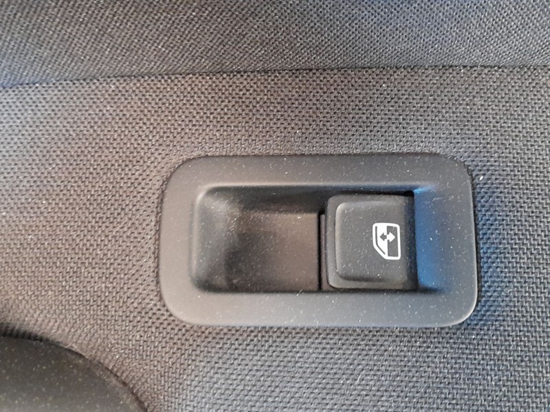 Recambio de mando elevalunas trasero derecho para volkswagen golf sportsvan vii (am1, an1) 1.4 tsi referencia OEM IAM 5G0959855L
