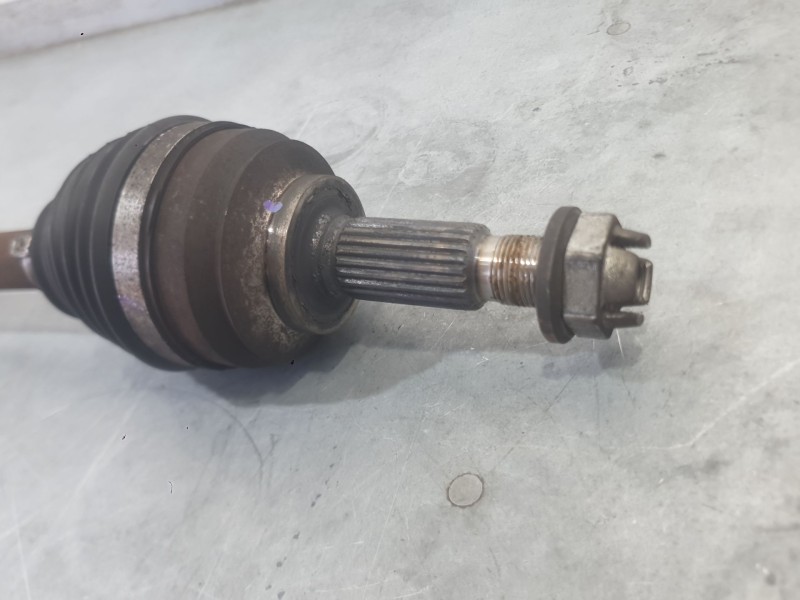Recambio de transmision delantera izquierda para dacia sandero ii (b8_) 1.0 sce 75 (b8jc, b8jd) referencia OEM IAM 391012636R  