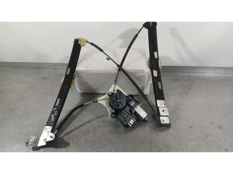 Recambio de elevalunas delantero derecho para volkswagen polo vi (aw1, bz1, ae1) 1.0 referencia OEM IAM 2G4837462D  