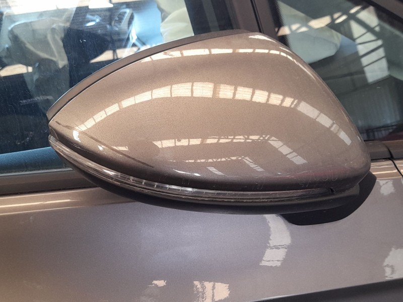 Recambio de retrovisor derecho para volkswagen golf sportsvan vii (am1, an1) 1.4 tsi referencia OEM IAM 517857508AH9B9 ELECTRICO