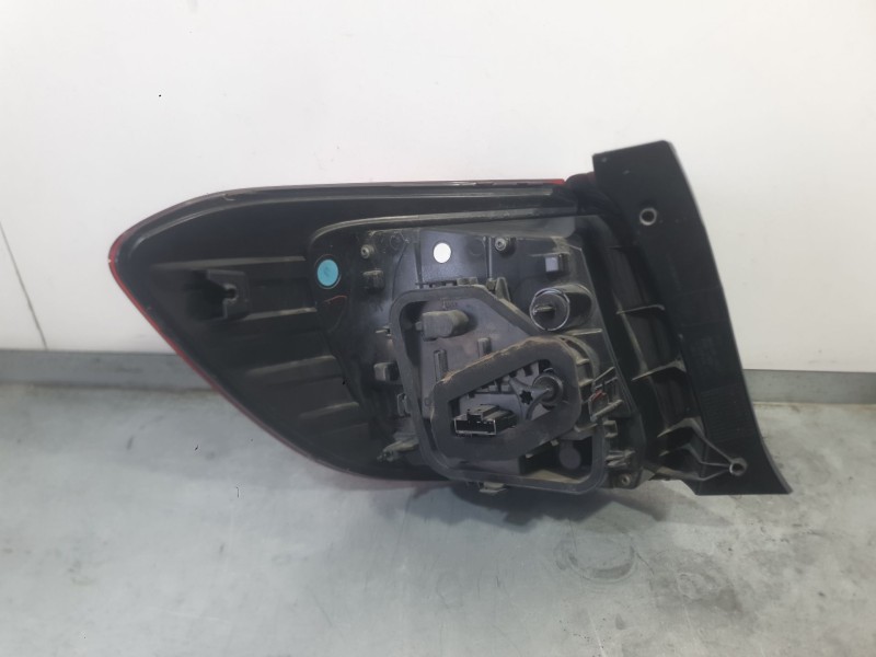 Recambio de piloto trasero derecho para dacia sandero ii (b8_) 1.0 sce 75 (b8jc, b8jd) referencia OEM IAM 265506669R  