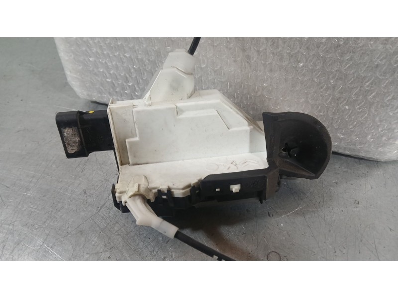 Recambio de cerradura puerta delantera izquierda para peugeot 5008 (0u_, 0e_) 1.6 hdi referencia OEM IAM 9800623180  