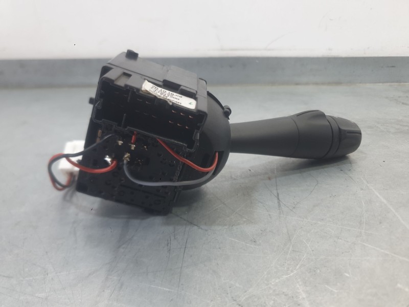 Recambio de mando luces para dacia sandero ii (b8_) 1.0 sce 75 (b8jc, b8jd) referencia OEM IAM 255401303R  8201168008