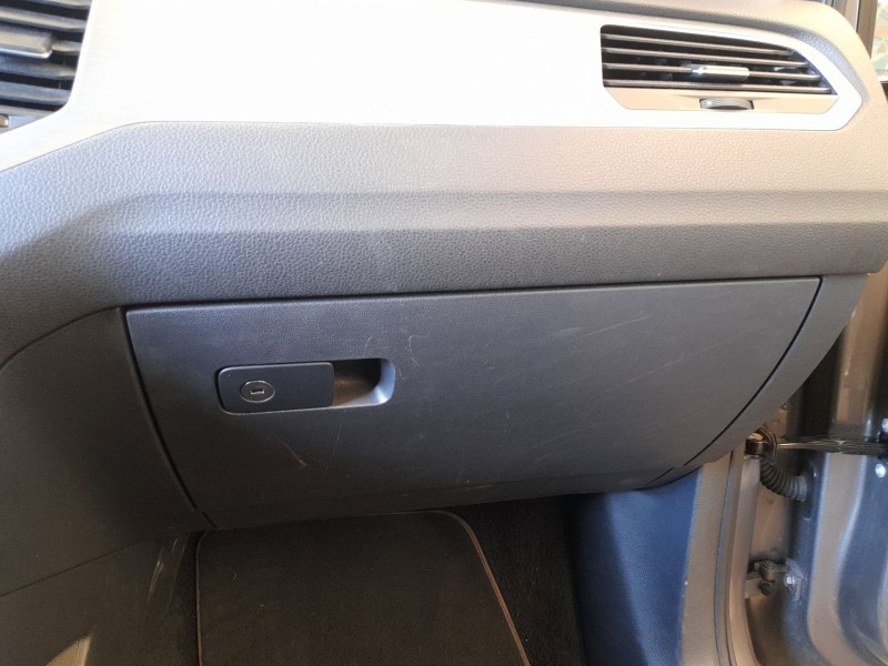 Recambio de guantera para volkswagen golf sportsvan vii (am1, an1) 1.4 tsi referencia OEM IAM 517857114E82V  