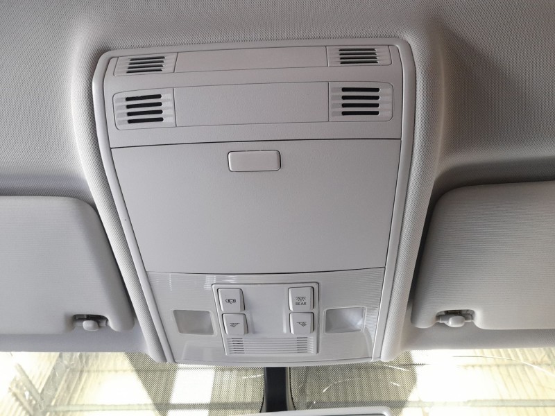 Recambio de luz interior para volkswagen golf sportsvan vii (am1, an1) 1.4 tsi referencia OEM IAM 5TA947105AFKZ  
