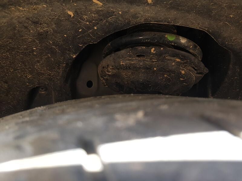 Recambio de amortiguador delantero izquierdo para volkswagen touran (5t1) 1.6 tdi referencia OEM IAM 5QA412021CK  