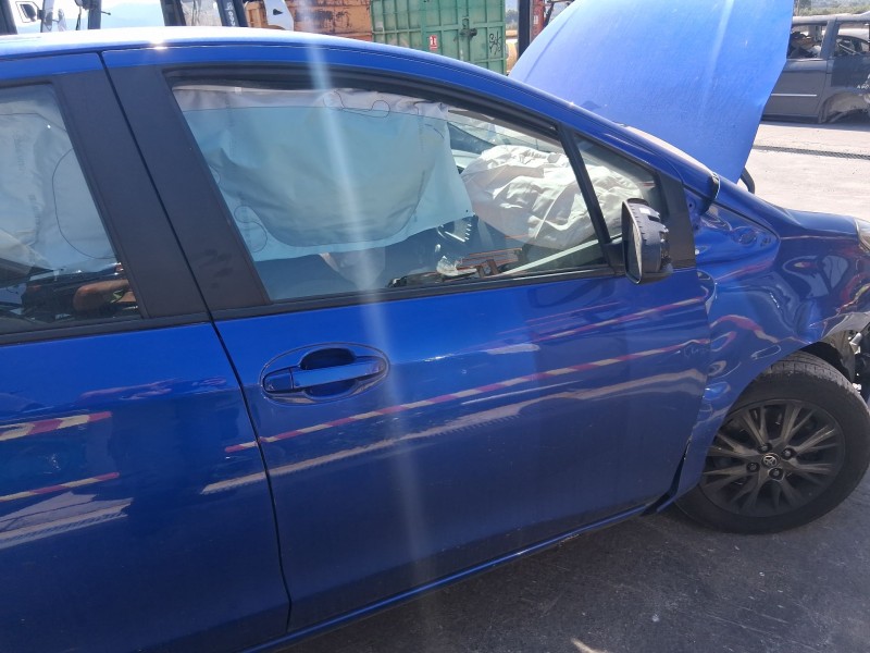 Recambio de puerta delantera derecha para toyota yaris (_p13_) 1.5 (nsp131_) referencia OEM IAM 67001K0020 TOCADA 