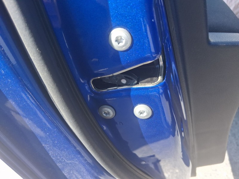 Recambio de cerradura puerta delantera izquierda para toyota yaris (_p13_) 1.5 (nsp131_) referencia OEM IAM 69040K0041  