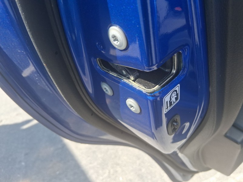 Recambio de cerradura puerta trasera izquierda para toyota yaris (_p13_) 1.5 (nsp131_) referencia OEM IAM 69060K0040  