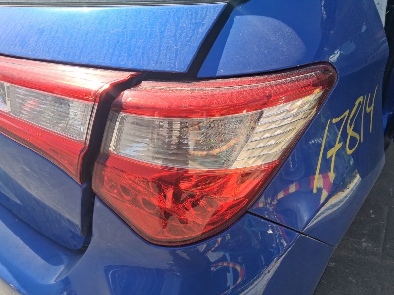 Recambio de piloto trasero derecho exterior para toyota yaris (_p13_) 1.5 (nsp131_) referencia OEM IAM   