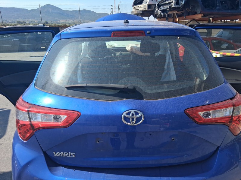 Recambio de porton trasero para toyota yaris (_p13_) 1.5 (nsp131_) referencia OEM IAM 67005K0010  