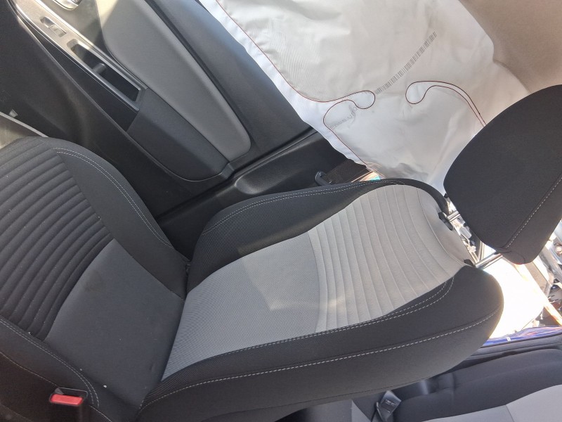 Recambio de asiento delantero derecho para toyota yaris (_p13_) 1.5 (nsp131_) referencia OEM IAM   