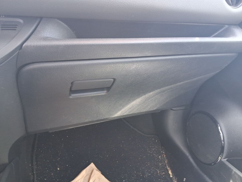 Recambio de guantera para toyota yaris (_p13_) 1.5 (nsp131_) referencia OEM IAM 555500D151C1  