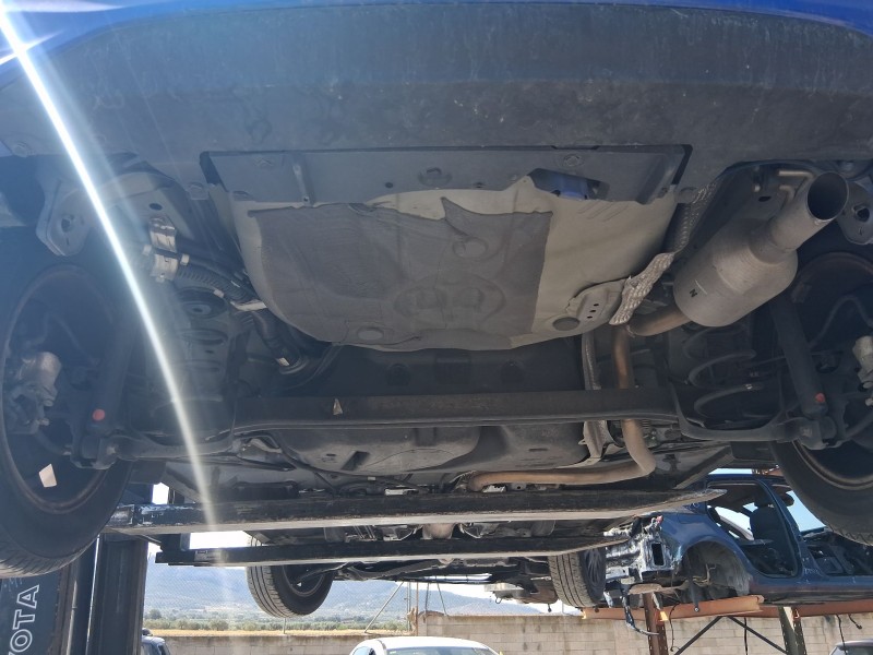 Recambio de puente trasero para toyota yaris (_p13_) 1.5 (nsp131_) referencia OEM IAM 42110K0020 DISCO C/ABS Y 4 TORNILLOS 