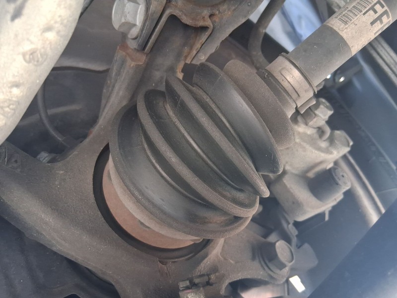 Recambio de transmision delantera izquierda para toyota yaris (_p13_) 1.5 (nsp131_) referencia OEM IAM 43420K0030  