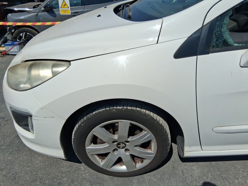 Recambio de aleta delantera izquierda para peugeot 308 i (4a_, 4c_) 1.6 hdi referencia OEM IAM 7840W1  