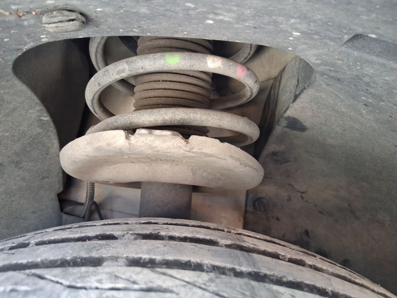 Recambio de amortiguador delantero derecho para peugeot 308 i (4a_, 4c_) 1.6 hdi referencia OEM IAM 9810763180  
