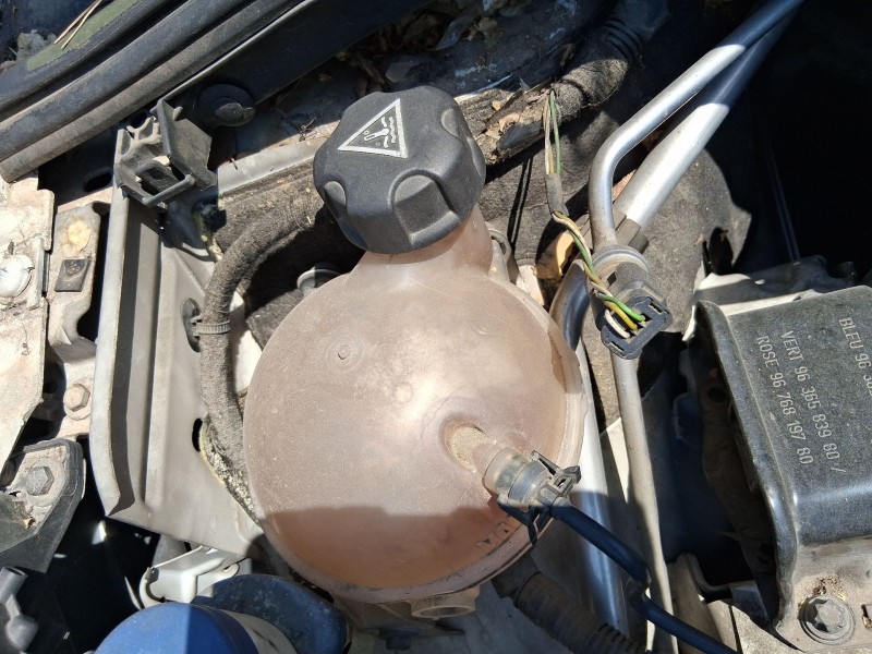 Recambio de deposito expansion para peugeot 308 i (4a_, 4c_) 1.6 hdi referencia OEM IAM 1323AH  