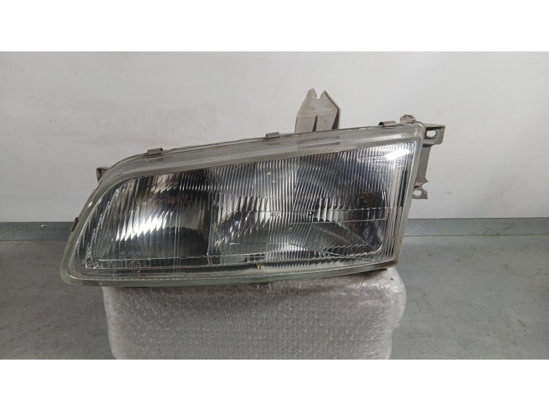 Recambio de faro izquierdo para hyundai h-1 / starex autobús (a1) 2.5 d referencia OEM IAM 921014A000  