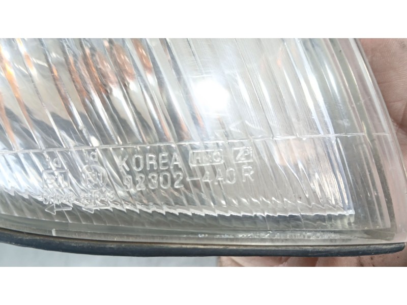 Recambio de piloto delantero derecho para hyundai h-1 / starex autobús (a1) 2.5 d referencia OEM IAM 923024A500  