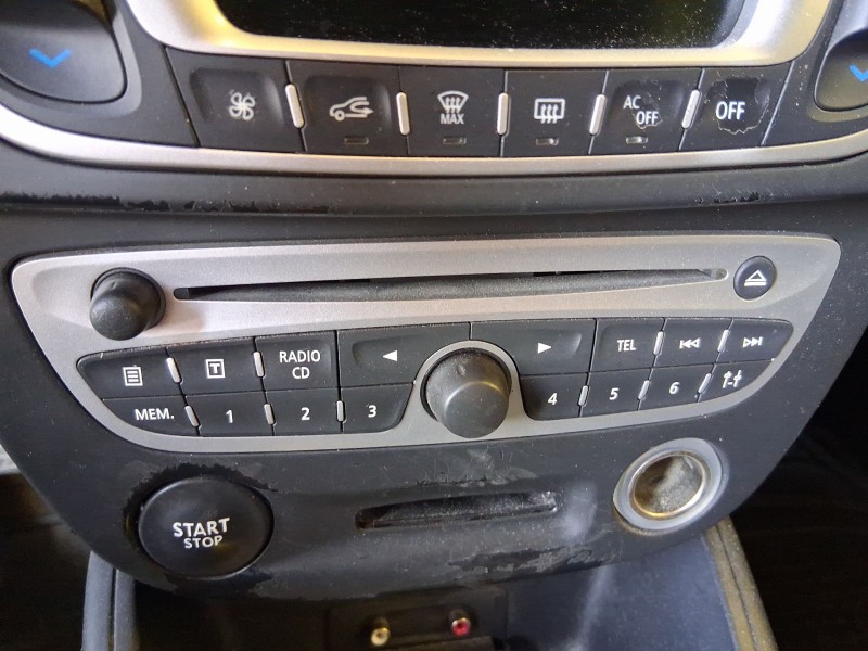 Recambio de sistema audio / radio cd para renault megane iii hatchback (bz0/1_, b3_) 1.5 dci referencia OEM IAM 281158115R  