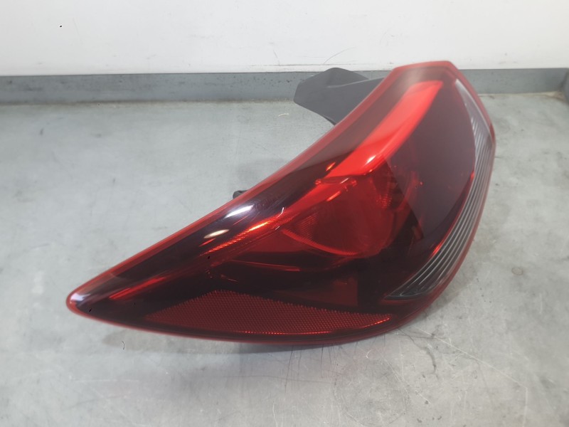 Recambio de piloto trasero izquierdo para mazda 2 lim. () black tech edition referencia OEM IAM DB5J51160D  