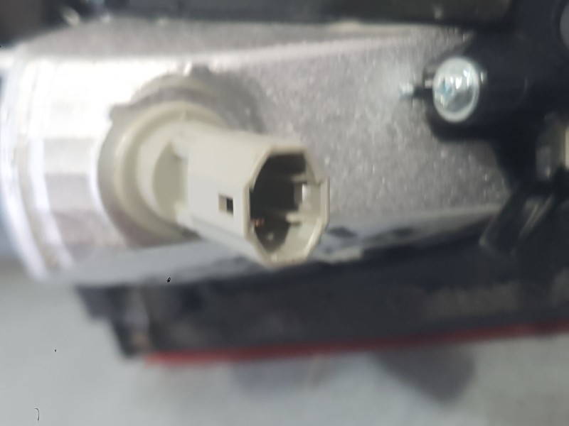 Recambio de piloto trasero derecho para mazda 2 lim. () black tech edition referencia OEM IAM DB5J513F0B  