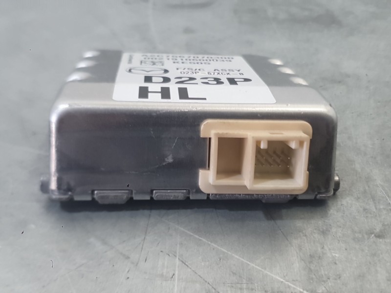 Recambio de camara para mazda 2 lim. () black tech edition referencia OEM IAM D43N67RC0A  